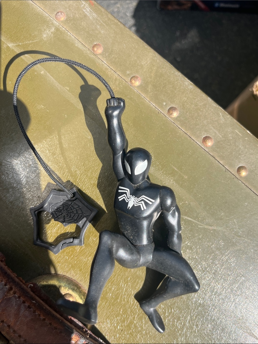 Marvel Black Spider-Man Action Figure Keychain